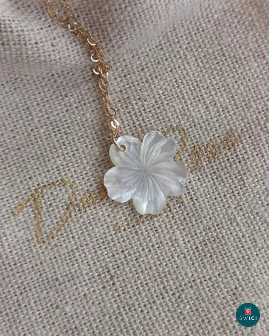 Mila Necklace