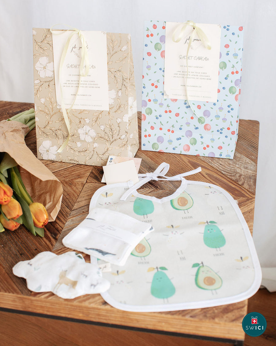 Petite pochette cadeaux de naissance